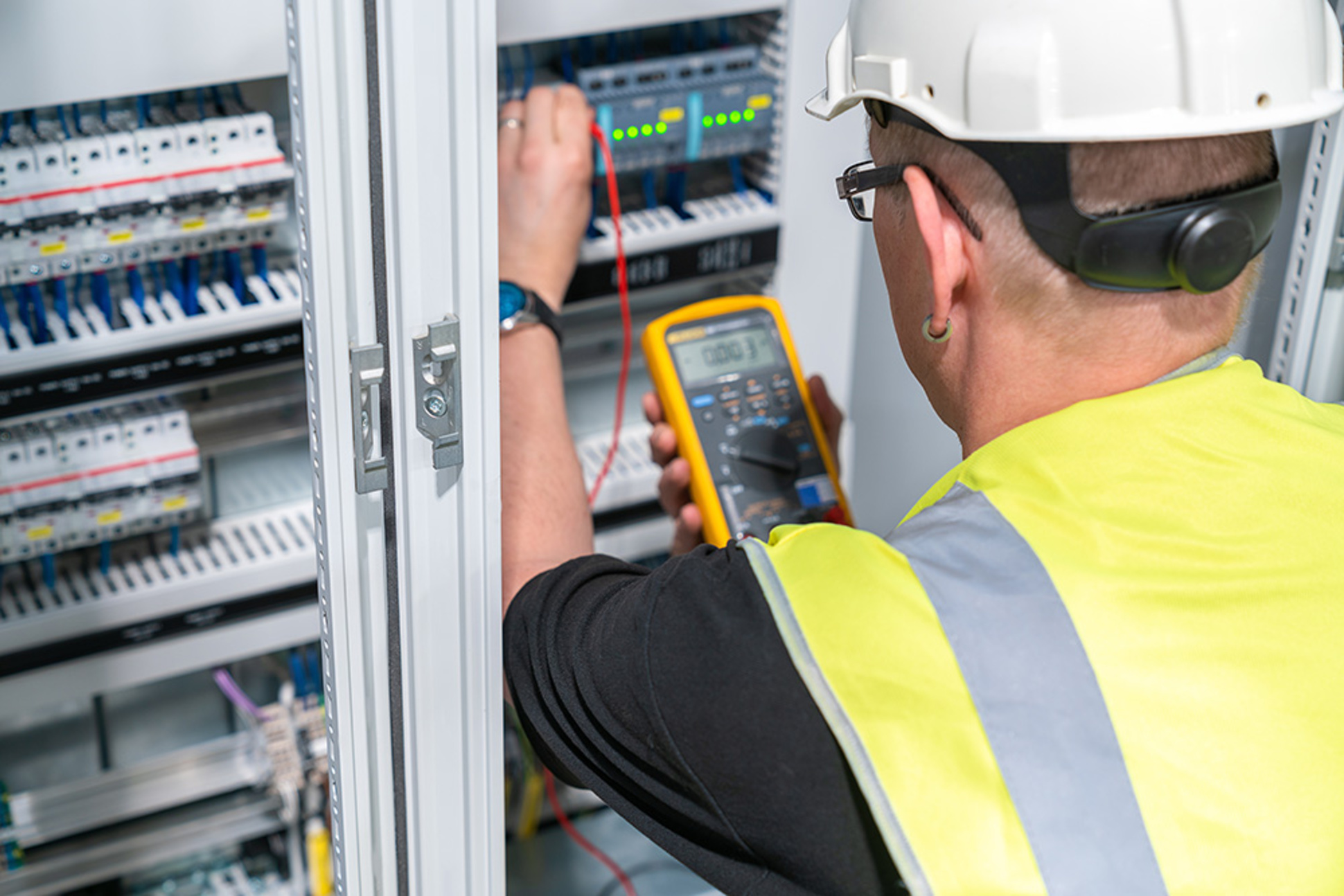 Elektroanlagen-Kontrolle bei Skolny Elektrotechnik in Lappersdorf
